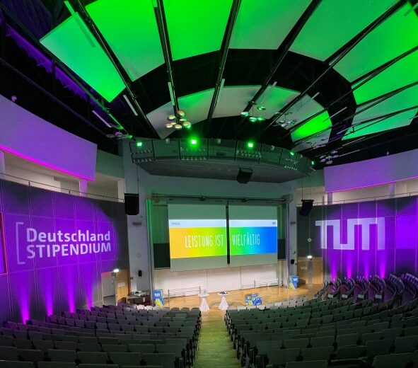 Hörsaal TU Deutschlandstipendium